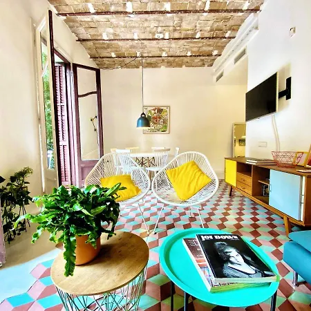 Tyche Apartment *