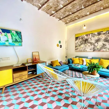 Tyche Apartment