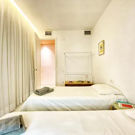Tyche Apartment Barcelona