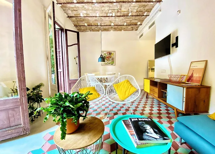 Tyche Apartment *
